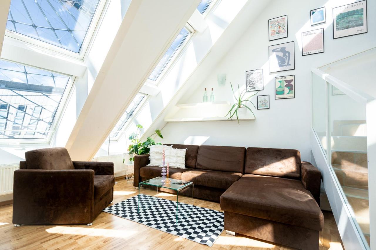 Unique Maisonette Apartment Gasometer 12Th Floor Wien Eksteriør billede